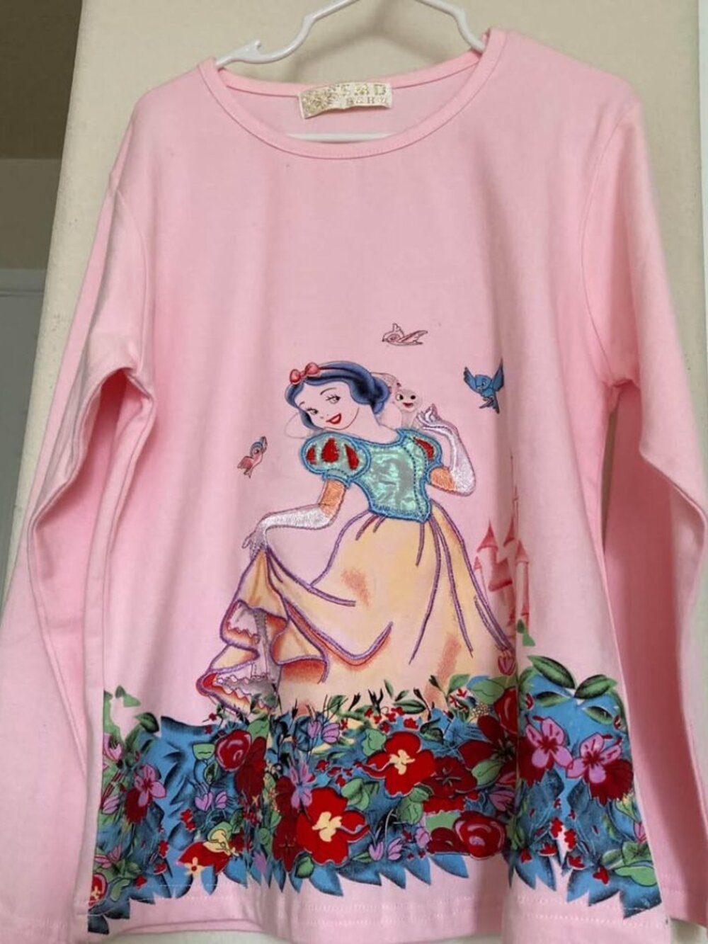 Snow White long sleeve shirt size 12
